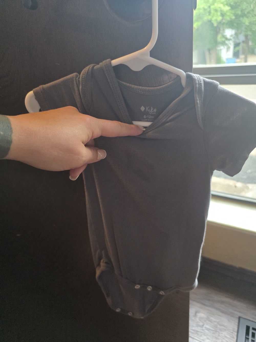 Kyte BABY Charcoal Gray Short-Sleeve Bamboo Onesie Size 6-12